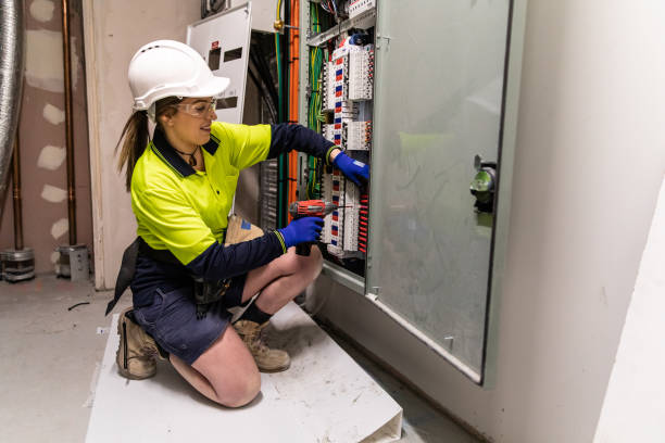 Best Affordable Emergency Electrician  in Nevada, MO